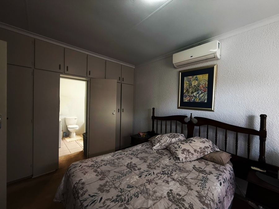 3 Bedroom Property for Sale in Kannoniers Park North West